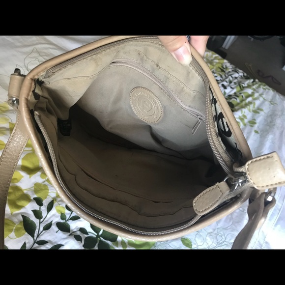 👜ETIENNE AIGNER signature bag. - Picture 6 of 6